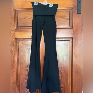 OFFLINE by Arie the hugger high waisted foldover flare legging